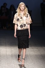 ヌメロ ヴェントゥーノ 2014年春夏コレクション - リュクスに魅せるバカンスルック｜写真3