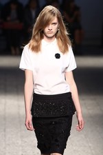 ヌメロ ヴェントゥーノ 2014年春夏コレクション - リュクスに魅せるバカンスルック｜写真9