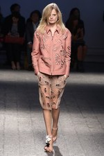 ヌメロ ヴェントゥーノ 2014年春夏コレクション - リュクスに魅せるバカンスルック｜写真38