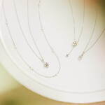 ヴイエー ヴァンドーム青山のクリスマスジュエリー、ラッキーチャームの“お守り”ネックレスやペアリング｜写真5