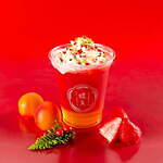 梅体験専門店「蝶矢」赤いクリスマスドリンク、デコレーションケーキの様なアイス＆フルーティーなホット｜写真1