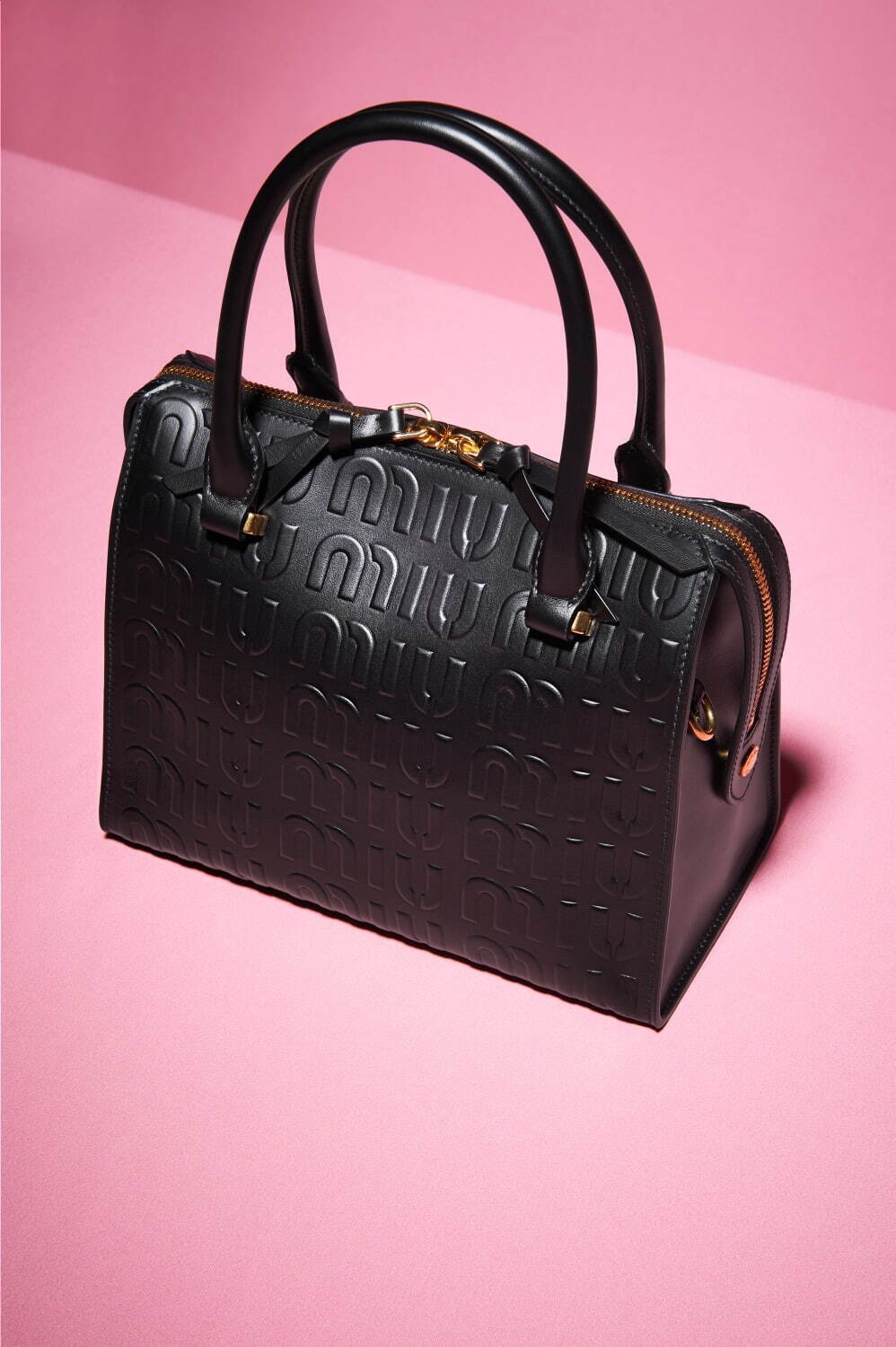 miumiu ハンドバッグ