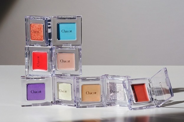 チャコット・コスメティクスの「マルチカラーバリエーション」9質感全100色へリニューアル