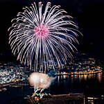 「富士山花火2021」“日本一高い所”の花火大会、富士山の麓で - 冬空を彩る花火約5,000発｜写真4