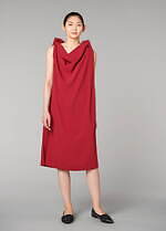 132 5. イッセイ ミヤケ新作、折り畳むと"円"になるドレス＆身体をぐるりと囲むコート｜写真5