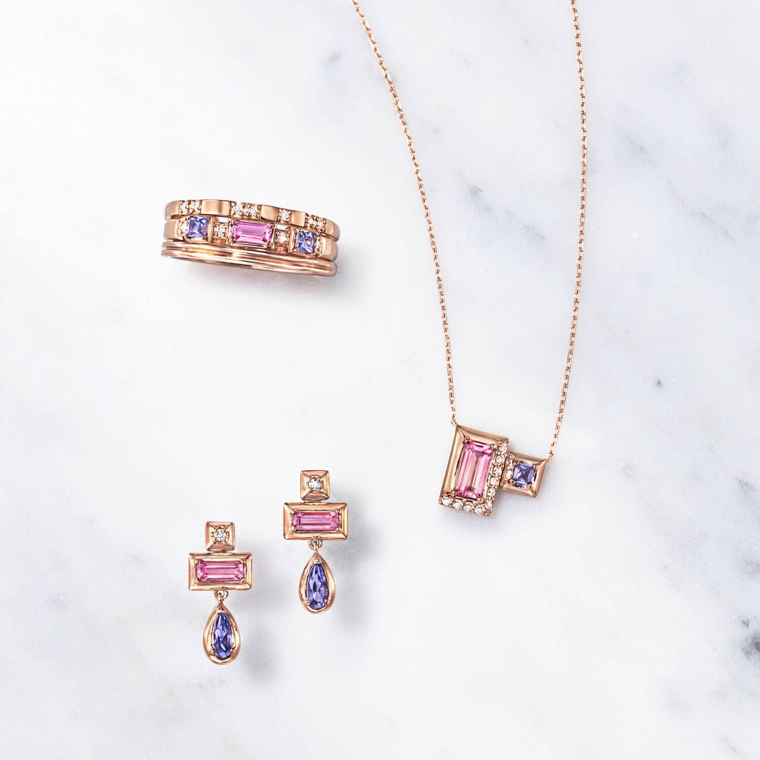 【数量限定品】2021年クリスマス限定 ヴァンドーム青山 2wayネックレス 数量限定品】2021年クリスマス限定 ヴァンドーム青山 2way