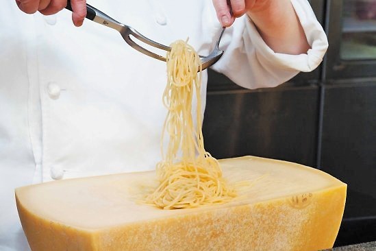 〈イル ギオットーネ〉発酵バターとバルミジャーノチーズのソース パスタリオリーノ 1,320円