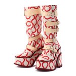 ヴィヴィアン・ウエストウッド心斎橋店が移転オープン、限定ブーツの発売やピンバッジのプレゼントも｜写真1