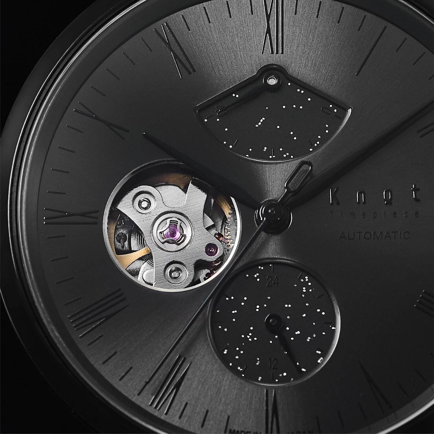 Knot“夜空”イメージの腕時計、満月のようなオープンハート＆星空のインダイヤルを文字盤に｜写真11