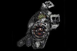 ビルウォールレザー　× ルミノックス あの爆発的人気コラボが再び