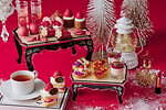 ザ ストリングス 表参道、ルビー＆ルージュ色のクリスマス限定アフタヌーンティー