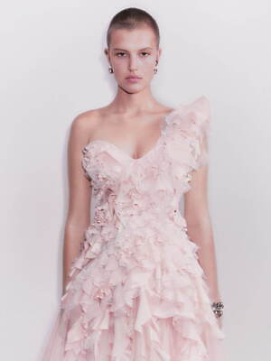 マックイーン(McQueen) 2022年リゾートウィメンズコレクション  - 写真37