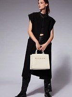 【超希少】BVLGARI ブルガリ　パーティバッグ　ゴールドチェーン　ロゴバッグ 超希少】BVLGARI ブルガリ パーティバッグ ゴールドチェーン