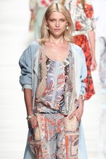 エトロ(ETRO) 2014年春夏コレクション - リラックス感漂うラグジュアリースタイル｜写真21