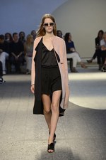 スポーツマックス(SPORTMAX)2014年春夏コレクション - ドットが生み出すフェミニン・ビューティ｜写真4