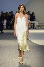 スポーツマックス(SPORTMAX)2014年春夏コレクション - ドットが生み出すフェミニン・ビューティ｜写真18