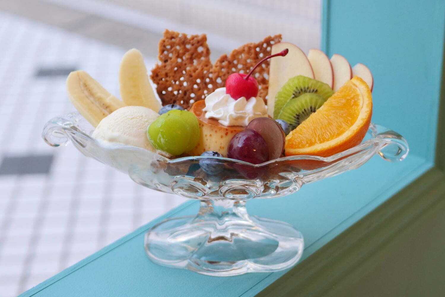 食パン｜パンとエスプレッソと姉妹店「旬゛喫茶パンエス」原宿に、プリンアラモードやパフェなど純喫茶メニュー