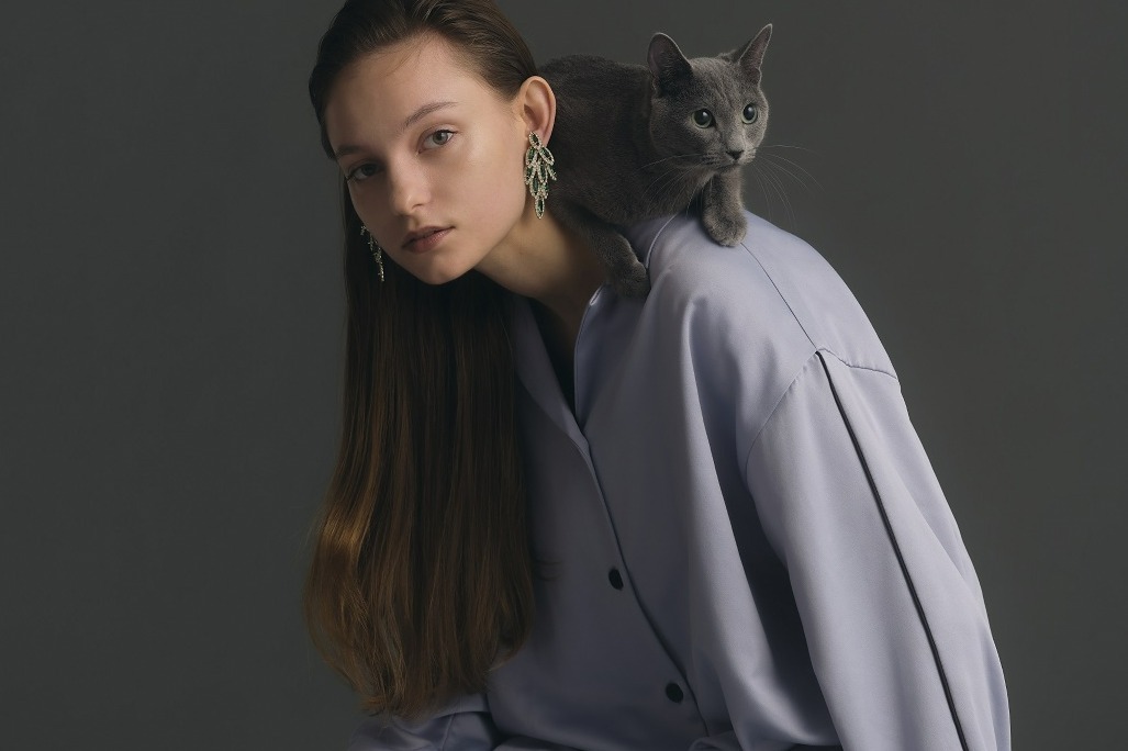 ジェラート ピケ×ジョエル・ロブション“気品の黒”ルームウェア、艶めくサテン＆ふわもこジェラート素材