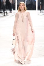 ロベルト カヴァリ 2014年春夏コレクション - 夢が現実となる映画の世界｜写真21