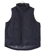 マーモット インフューズ×アークネッツのダウンベスト、米軍ウェアをゆったりサイズでアレンジ｜写真1