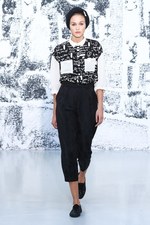 デヴァステ 2014年春夏コレクション - インスピレーションは"青山墓地"、ブランド独特の世界観を発揮｜写真6