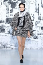 デヴァステ 2014年春夏コレクション - インスピレーションは"青山墓地"、ブランド独特の世界観を発揮｜写真22