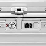 リモワ新作“ワインボトル”ケース、ヴィンテージ風アルミニウムケースでボトルを保護｜写真6