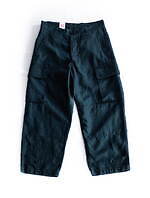 オーラリー別注スウェット＆ヘリル“最高級カシミア”ニット、レショップの仙台新店舗で｜写真7