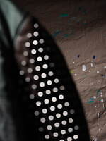 ユナイテッドアローズ＆サンズが神山隆二とコラボ、アートワークとスタッズを配したリメイクMA-1｜写真10