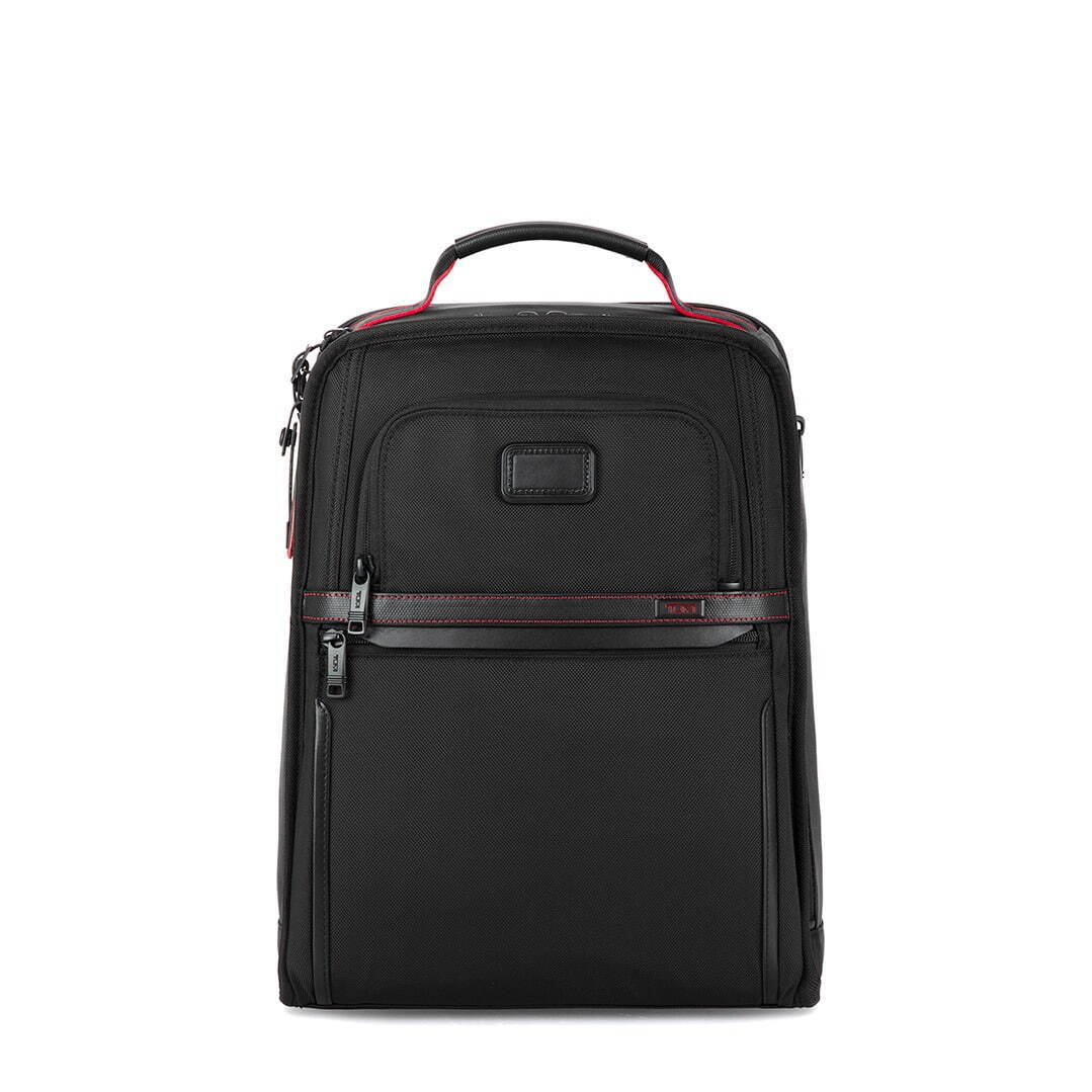 トゥミの新作バッグ、“黒×赤”のトートやバックパック、3WAYブリーフケースなど｜写真4