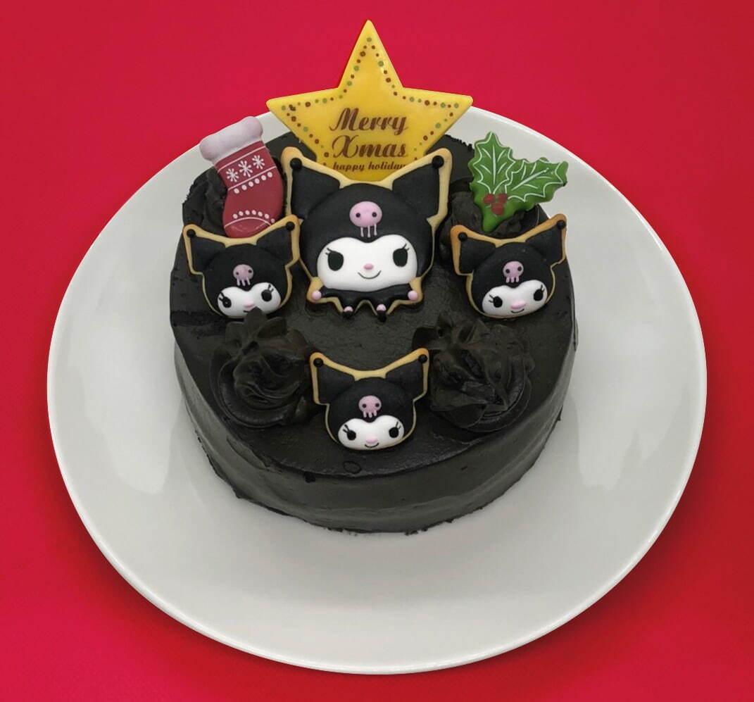 「クロミのクリスマスケーキ」好みのサンリオキャラクタークッキーで“デコレーション”真っ黒ケーキ｜写真1