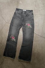 ダイリク×ビームス、ダメージ入り“グランジ”風シャツや花刺繍フレアジーンズ｜写真8