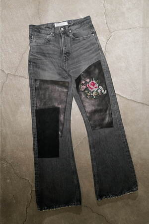 ダイリク×ビームス、ダメージ入り“グランジ”風シャツや花刺繍フレアジーンズ｜写真11