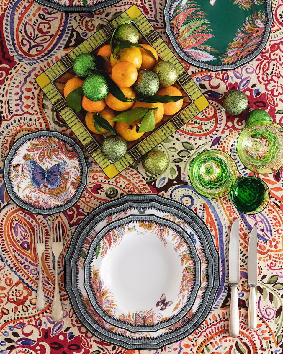 エトロ×ジノリ1735のテーブルウェア、“蝶＆草花”をペイズリー柄で表現したプレートやティーカップ｜写真26