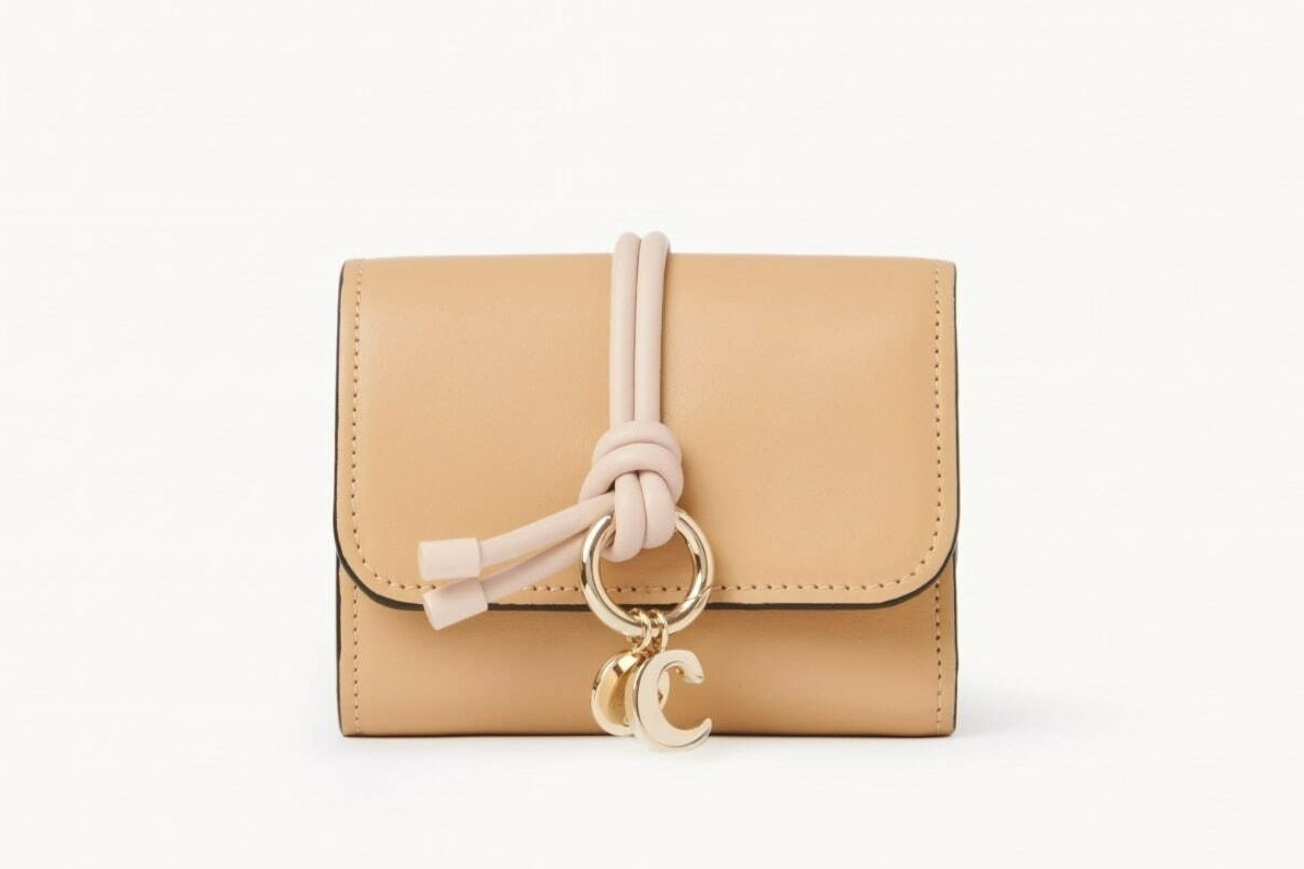 ミュウミュウ Miu Miu ファッションプレス
