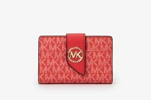 人気ブランドレディース財布【クリスマス2021】二つ折り＆三つ折りのミニ財布や“使いやすい”長財布｜写真22