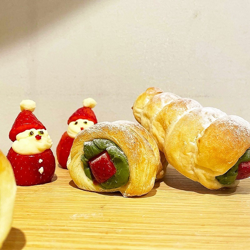 パンとエスプレッソと自由形＆なんとかプレッソのクリスマス、ピスタチオ＆苺“ムッフル”や限定抹茶コロネ｜写真6