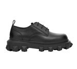 ヴァレンティノ“ネオンカラー”の新作メンズウェア、ネオンピンクの立体ソールを配したスニーカーも｜写真5