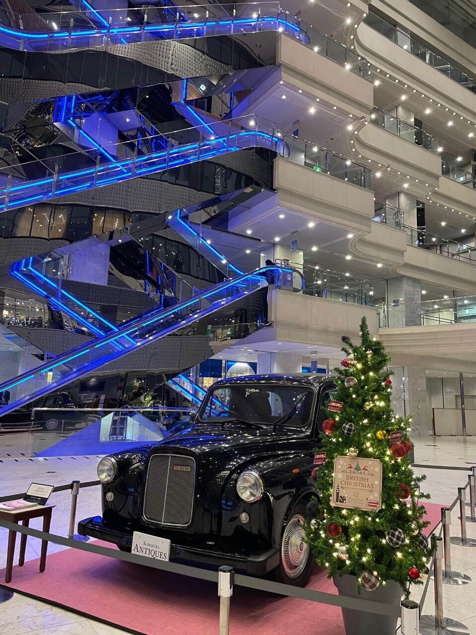 新横浜プリンスホテル初の「クリスマスマーケット」英国クリスマスフードが味わえるキッチンカーも｜写真6