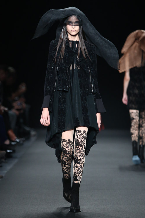 アン ドゥムルメステール(ANN DEMEULEMEESTER) 2014年春夏ウィメンズコレクション  - 写真15