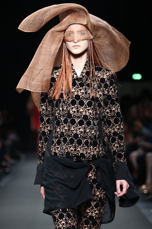 アン ドゥムルメステール(ANN DEMEULEMEESTER) 2014年春夏ウィメンズコレクション  - 写真21