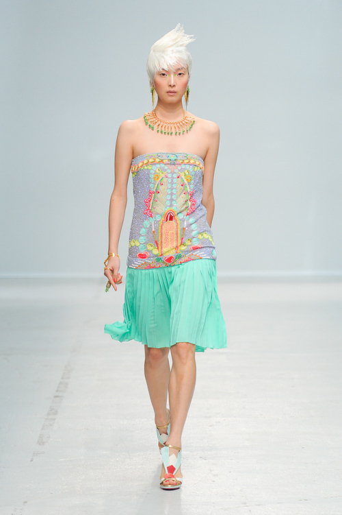 マニッシュ アローラ(manish arora) 2014年春夏ウィメンズコレクション  - 写真9