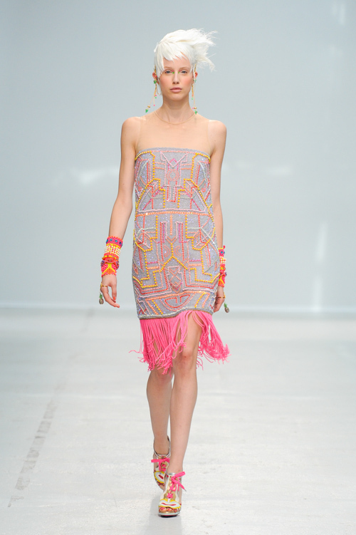 マニッシュ アローラ(manish arora) 2014年春夏ウィメンズコレクション  - 写真11