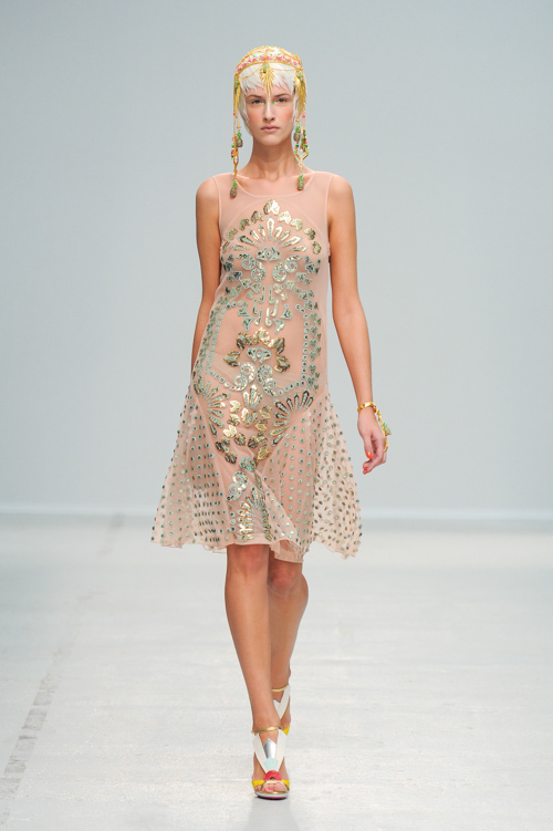マニッシュ アローラ 2014年春夏<span>コレクション</span> - 写真24