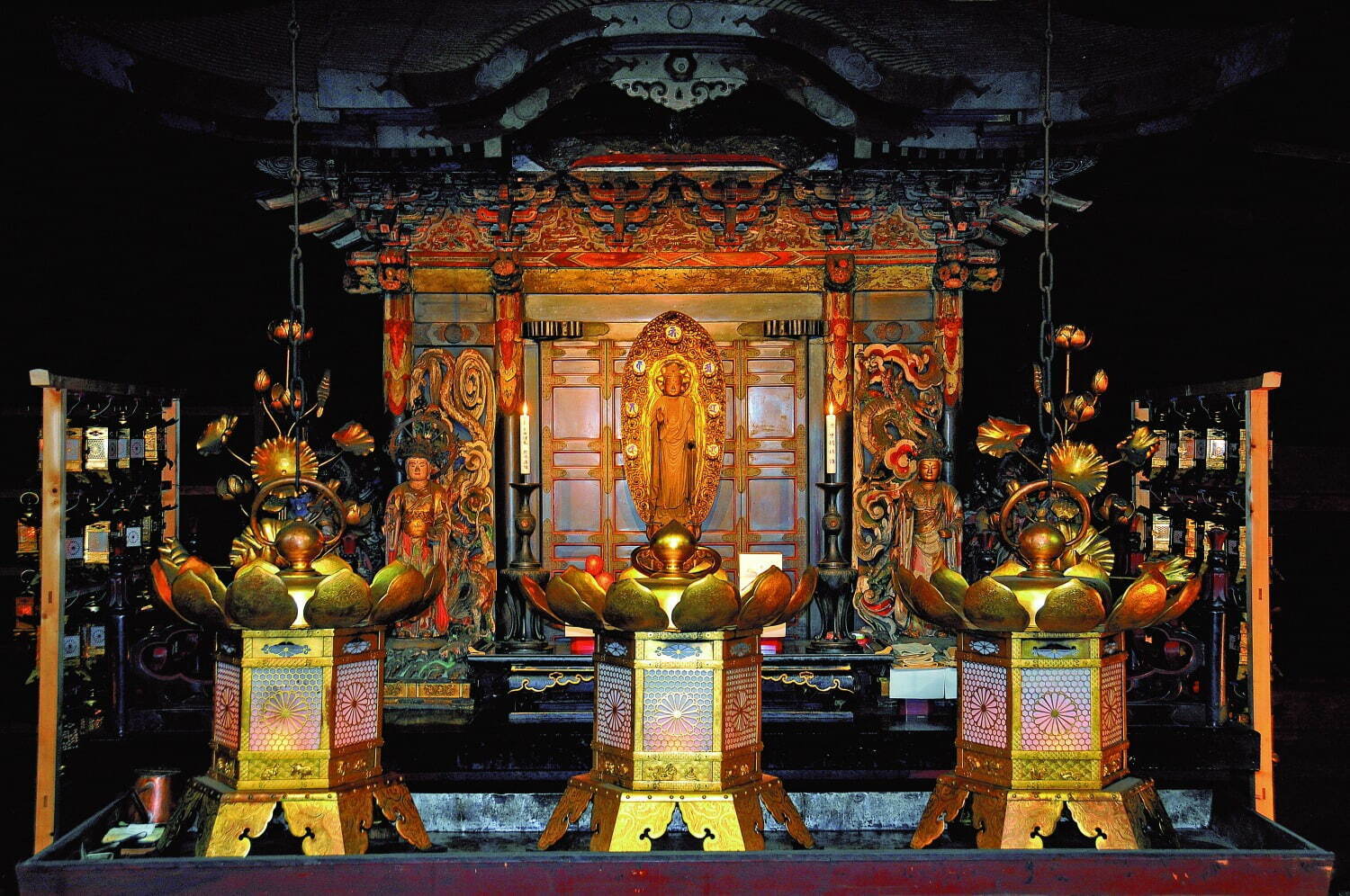 国宝 延暦寺根本中堂 「不滅の法灯」