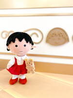 シュタイフ「ちびまる子ちゃん」ぬいぐるみ、テディベアを抱えた シュタイフ「ちびまる子ちゃん」ぬいぐるみ、テディベアを抱えた