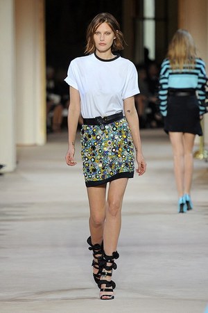 エマニュエル ウンガロ(Emanuel Ungaro) 2014年春夏ウィメンズコレクション  - 写真9