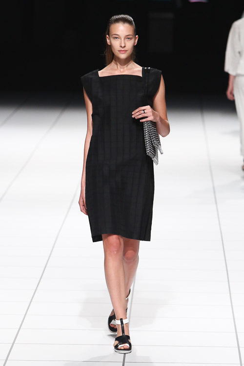 イッセイ ミヤケ(ISSEY MIYAKE) 2014年春夏ウィメンズコレクション  - 写真36