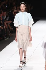 イッセイ ミヤケ 2014年春夏コレクション - "Wearing Light"テクニカルに光を服に落とし込めば｜写真56