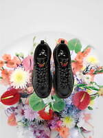 プーマ“虹色バタフライ”の厚底スニーカー＆フーディー、歌姫デュア・リパとコラボ｜写真12